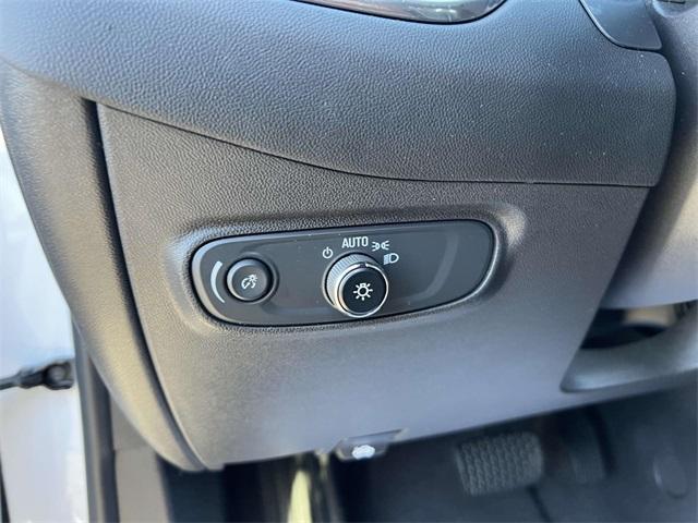 used 2022 Chevrolet Equinox car, priced at $18,900