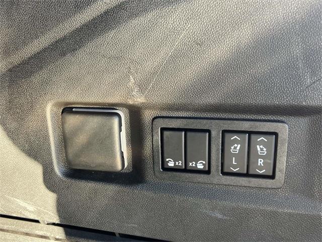 used 2022 Chevrolet Tahoe car, priced at $52,637