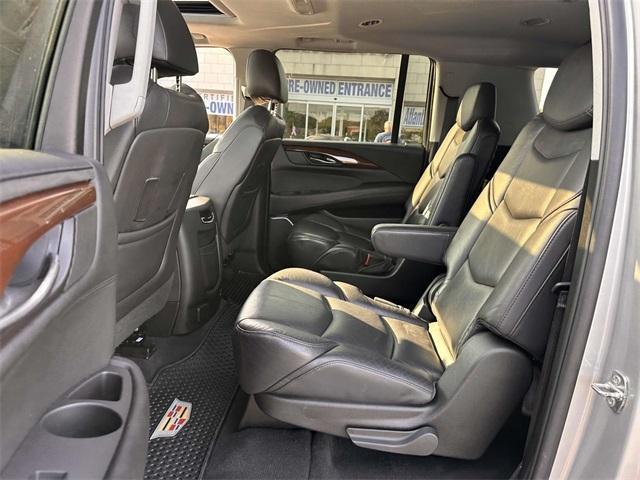 used 2020 Cadillac Escalade ESV car, priced at $39,950