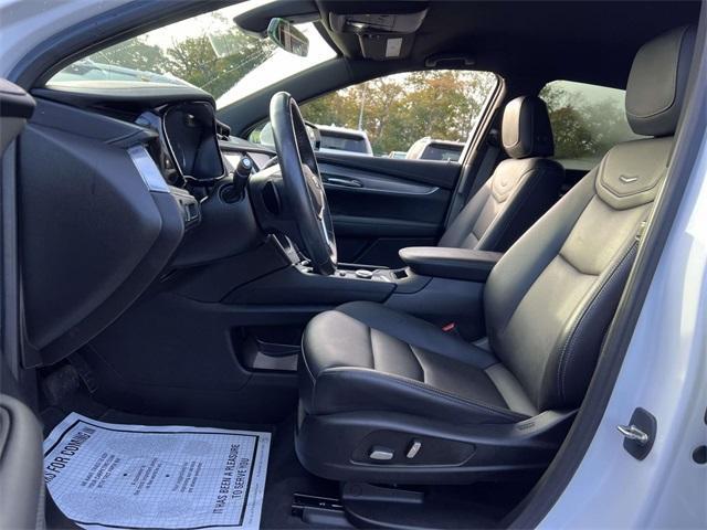 used 2023 Cadillac XT5 car, priced at $27,500