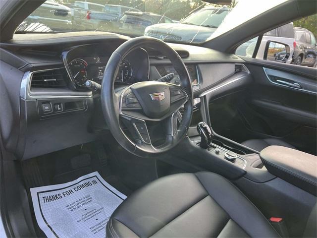 used 2023 Cadillac XT5 car, priced at $27,500