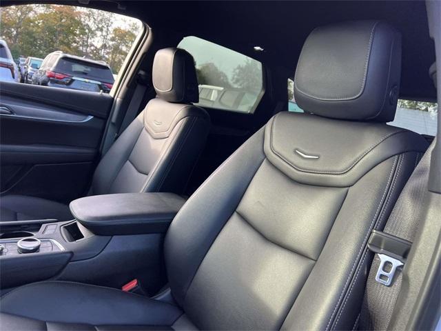 used 2023 Cadillac XT5 car, priced at $27,500