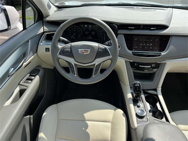 used 2022 Cadillac XT5 car, priced at $29,950