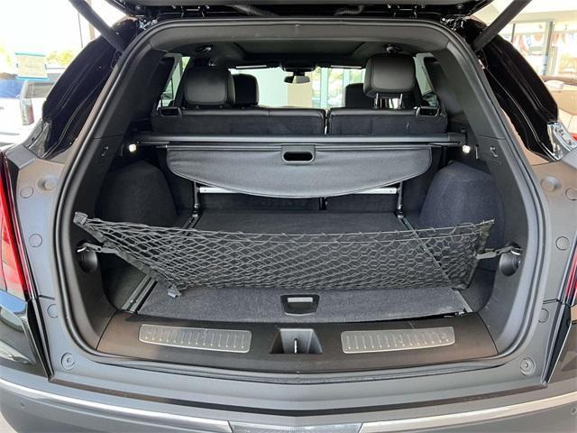 used 2025 Cadillac XT5 car