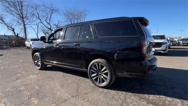 used 2022 Cadillac Escalade ESV car, priced at $72,250