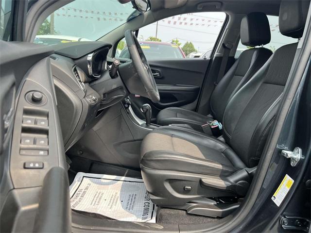 used 2022 Chevrolet Trax car, priced at $15,900