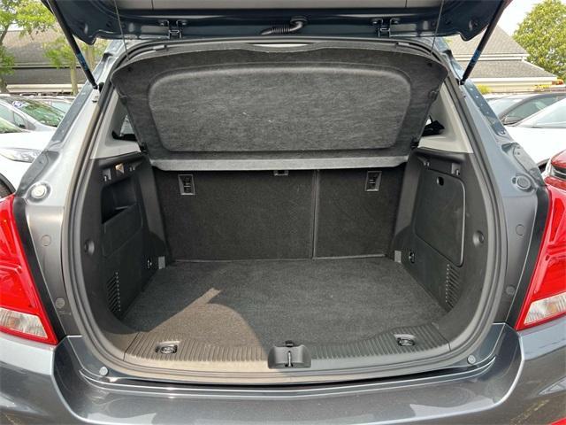 used 2022 Chevrolet Trax car, priced at $15,900