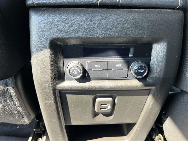 used 2021 Chevrolet Traverse car, priced at $24,150