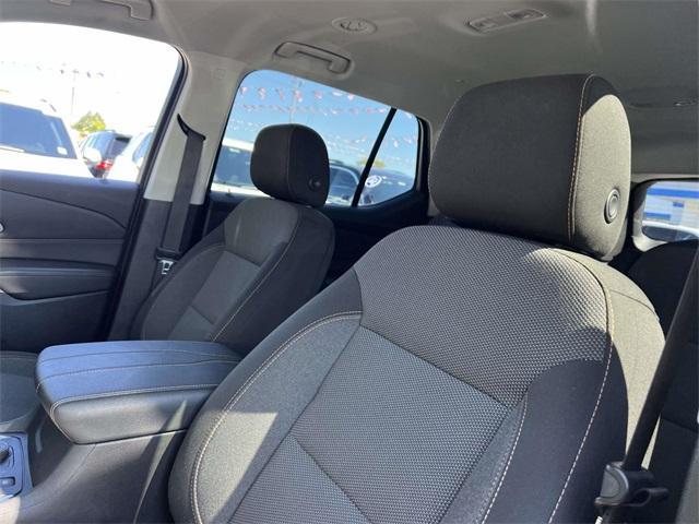 used 2021 Chevrolet Traverse car, priced at $24,150