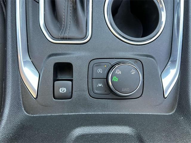 used 2023 Chevrolet Traverse car, priced at $27,450