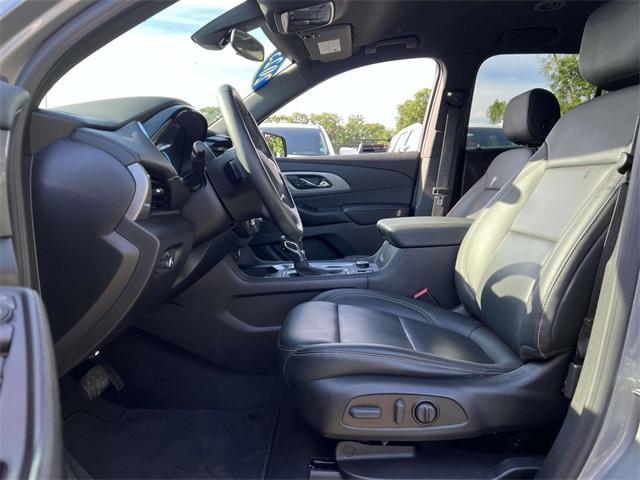 used 2023 Chevrolet Traverse car, priced at $27,450