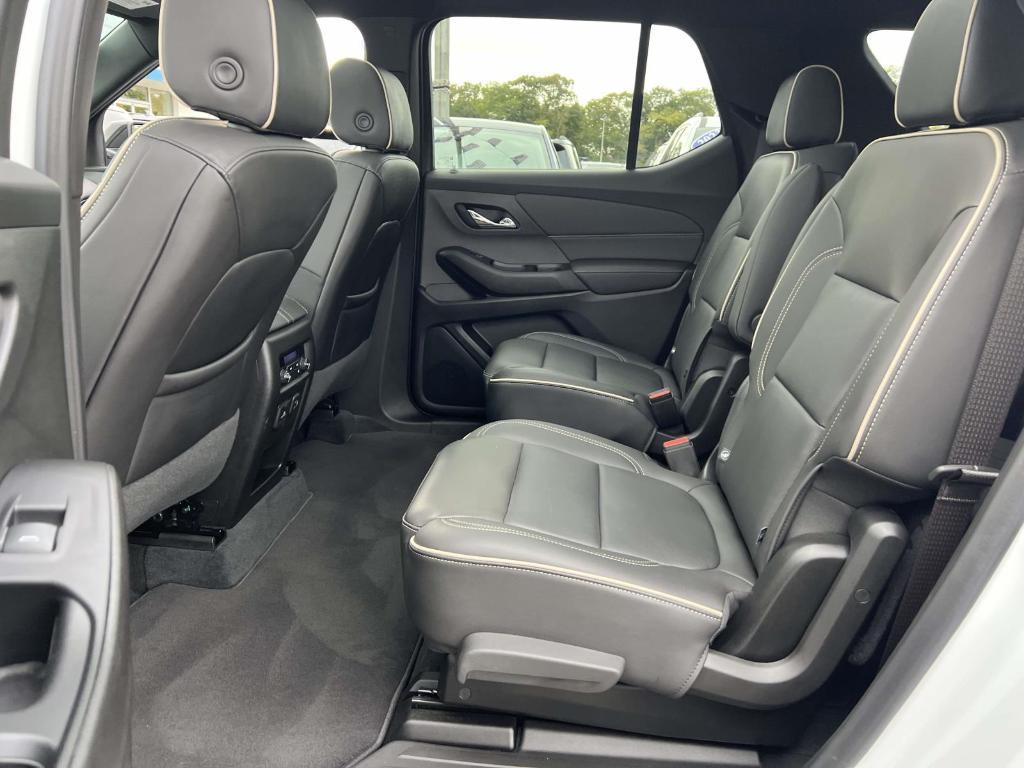 used 2023 Chevrolet Traverse car, priced at $38,800