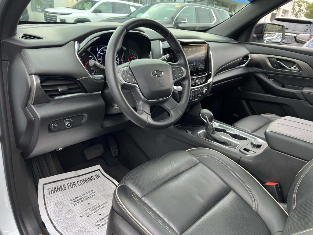 used 2023 Chevrolet Traverse car, priced at $38,800