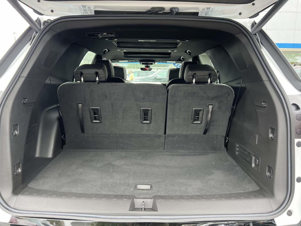 used 2023 Chevrolet Traverse car, priced at $38,800