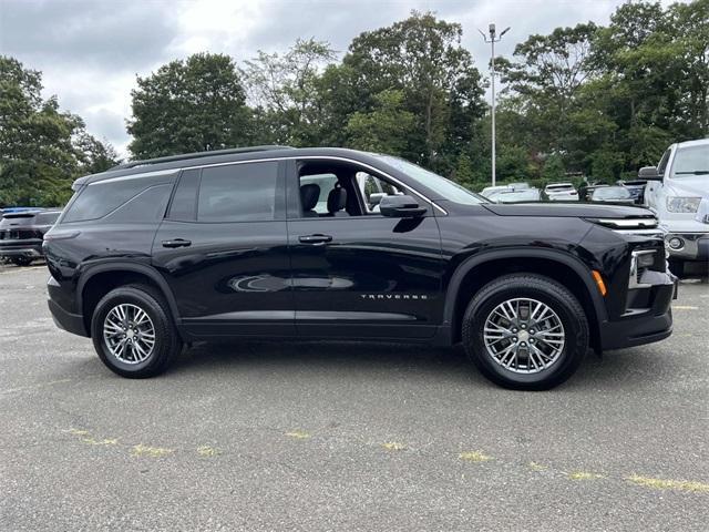 used 2024 Chevrolet Traverse car