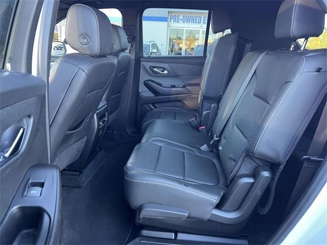used 2023 Chevrolet Traverse car, priced at $29,950