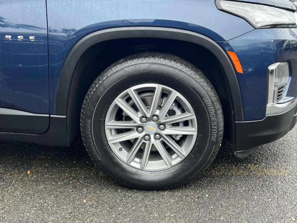 used 2023 Chevrolet Traverse car, priced at $28,100