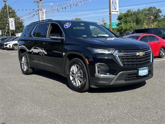 used 2023 Chevrolet Traverse car, priced at $27,300