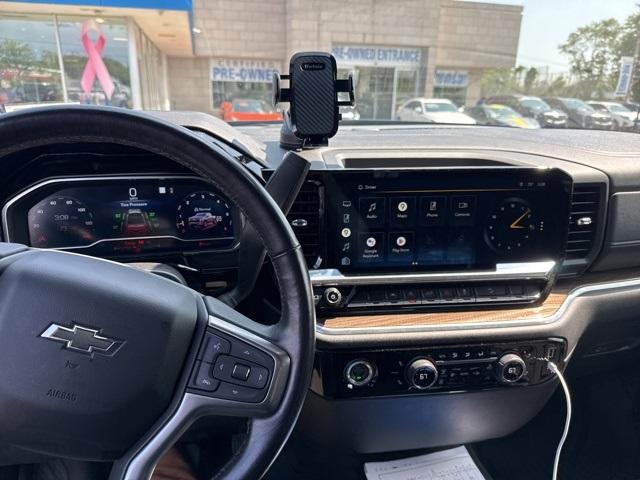 used 2022 Chevrolet Silverado 1500 car, priced at $43,900