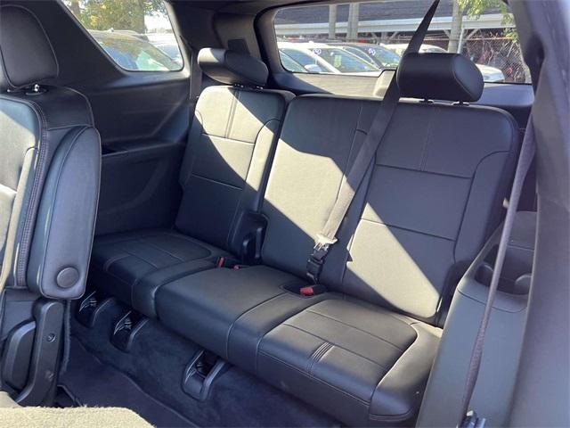 used 2023 Chevrolet Traverse car, priced at $35,500