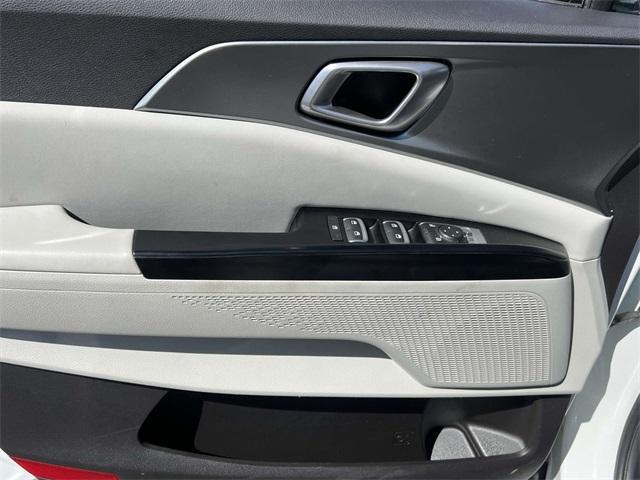 used 2022 Kia Carnival car, priced at $26,450