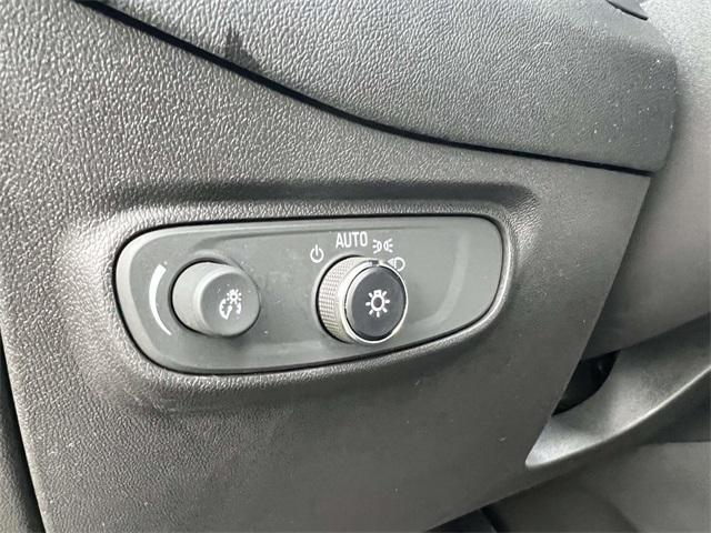 used 2022 Chevrolet Equinox car, priced at $18,988