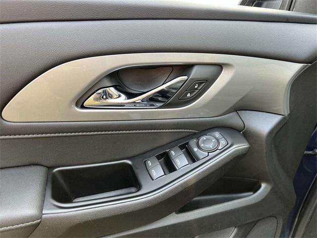 used 2022 Chevrolet Traverse car, priced at $25,800