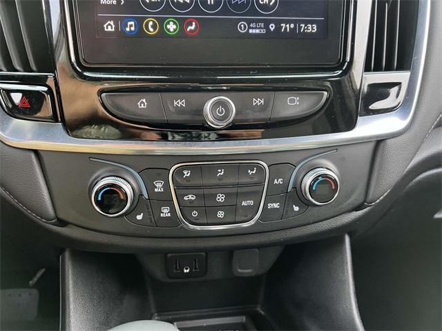 used 2022 Chevrolet Traverse car, priced at $25,800