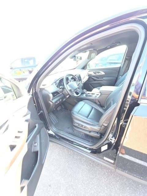 used 2023 Chevrolet Traverse car, priced at $33,900