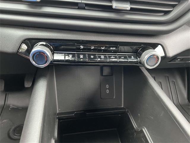 used 2024 Chevrolet Silverado EV car, priced at $44,300