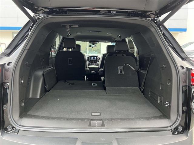 used 2022 Chevrolet Traverse car, priced at $27,500