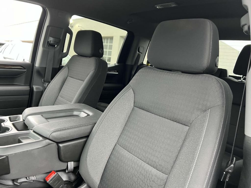 used 2022 GMC Sierra 1500 car, priced at $38,900