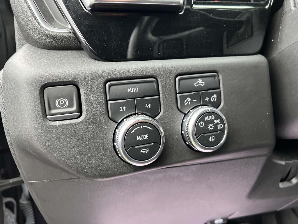used 2022 GMC Sierra 1500 car, priced at $38,900