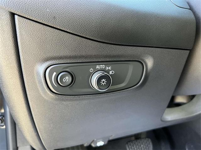 used 2022 Chevrolet Equinox car, priced at $18,800