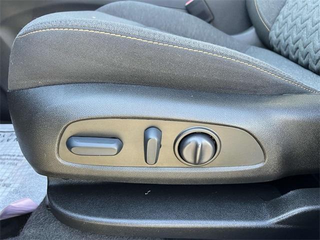 used 2022 Chevrolet Equinox car, priced at $18,800