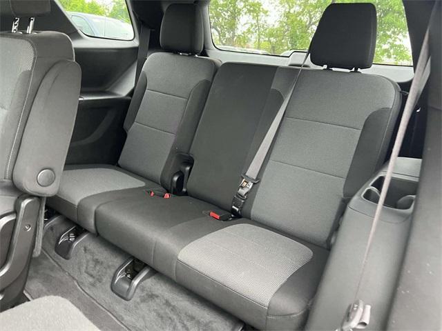 used 2022 Chevrolet Traverse car, priced at $26,900