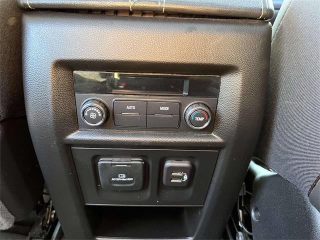 used 2023 Chevrolet Traverse car, priced at $30,500