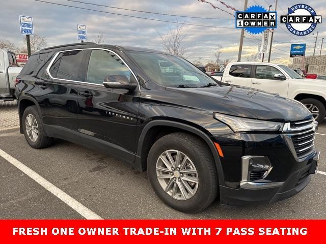 used 2022 Chevrolet Traverse car, priced at $27,500