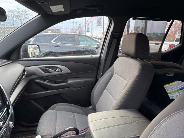 used 2022 Chevrolet Traverse car, priced at $27,500