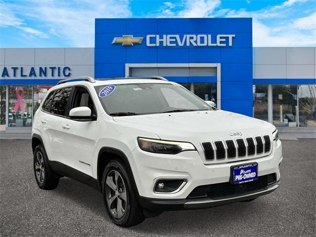 used 2019 Jeep Cherokee car, priced at $15,950