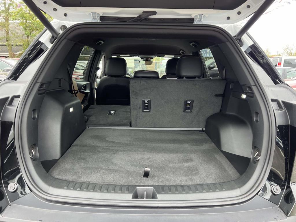 used 2025 Chevrolet Equinox car