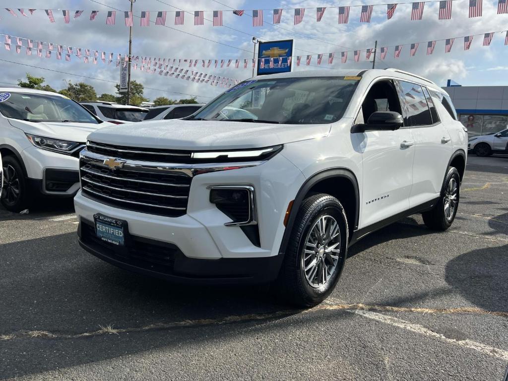 used 2024 Chevrolet Traverse car