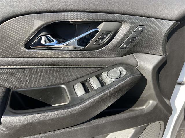 used 2022 Chevrolet Traverse car, priced at $31,500