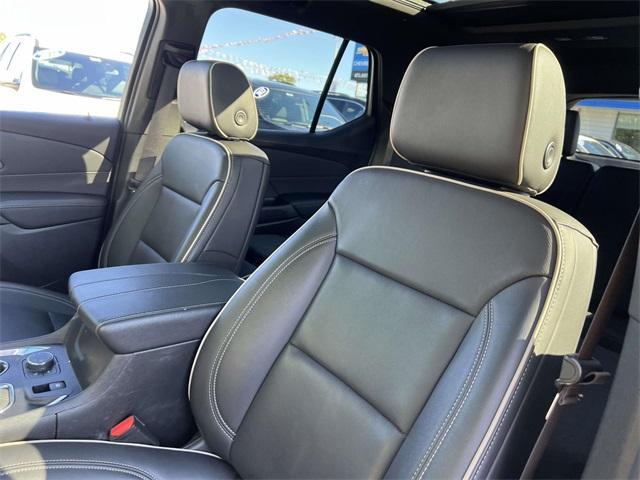 used 2022 Chevrolet Traverse car, priced at $31,500