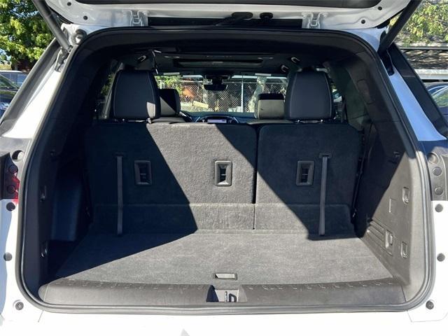 used 2022 Chevrolet Traverse car, priced at $31,500