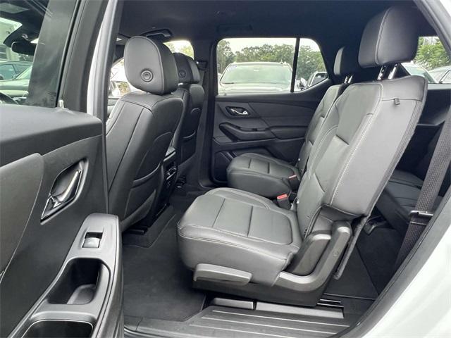 used 2023 Chevrolet Traverse car, priced at $28,600