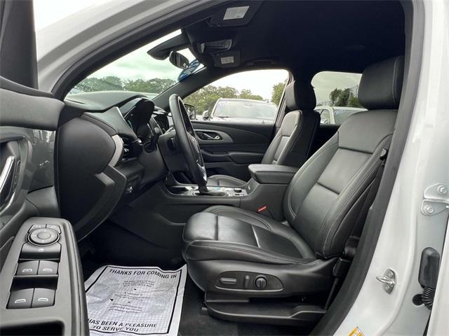 used 2023 Chevrolet Traverse car, priced at $28,600