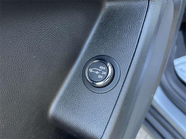 used 2021 Chevrolet Traverse car, priced at $23,900