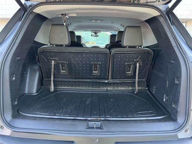 used 2021 Chevrolet Traverse car, priced at $23,900