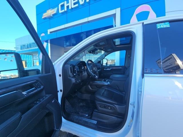 used 2024 Chevrolet Silverado 2500 car, priced at $62,900